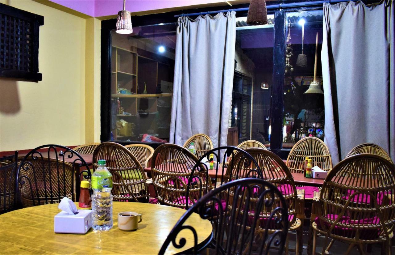 Berg House Cafe And Hotel Nagarkot Zewnętrze zdjęcie