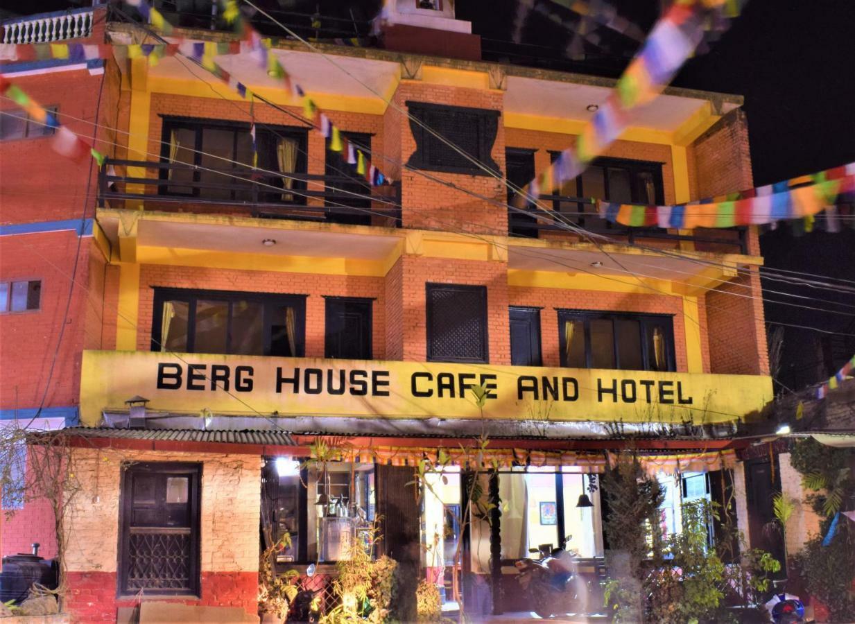 Berg House Cafe And Hotel Nagarkot Zewnętrze zdjęcie
